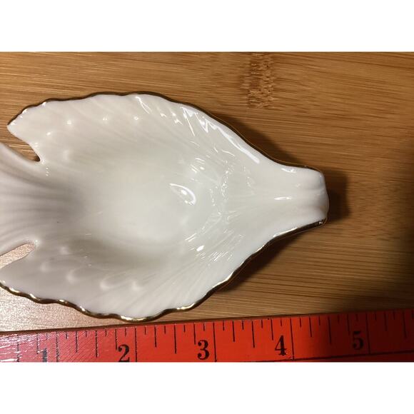 Lenox China‎ Gold Trimmed Small Dove Shaped Trinket Dish MCM - Picture 4 of 5